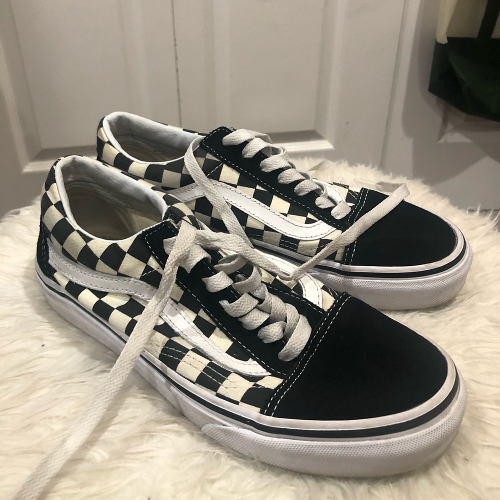 old school checkered/black vans